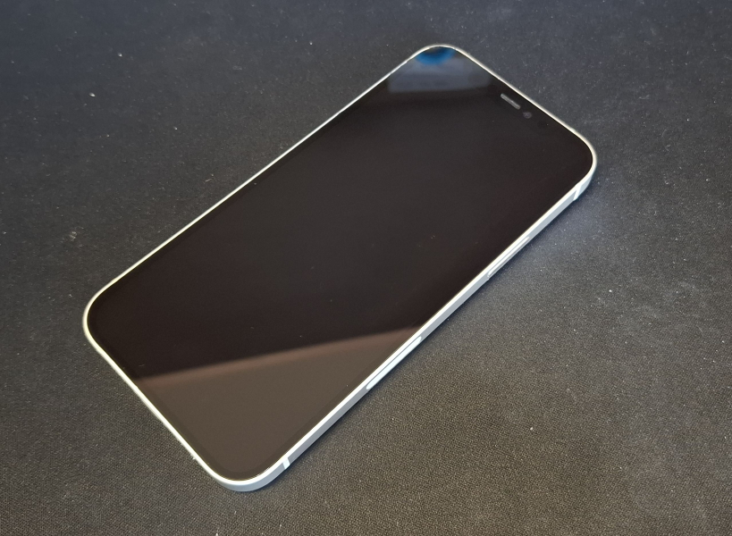 Apple iPhone 12 128GB bílý - repas